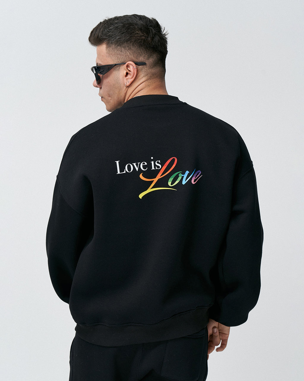 AP-07  Oversize Love is Love Sweatshirt